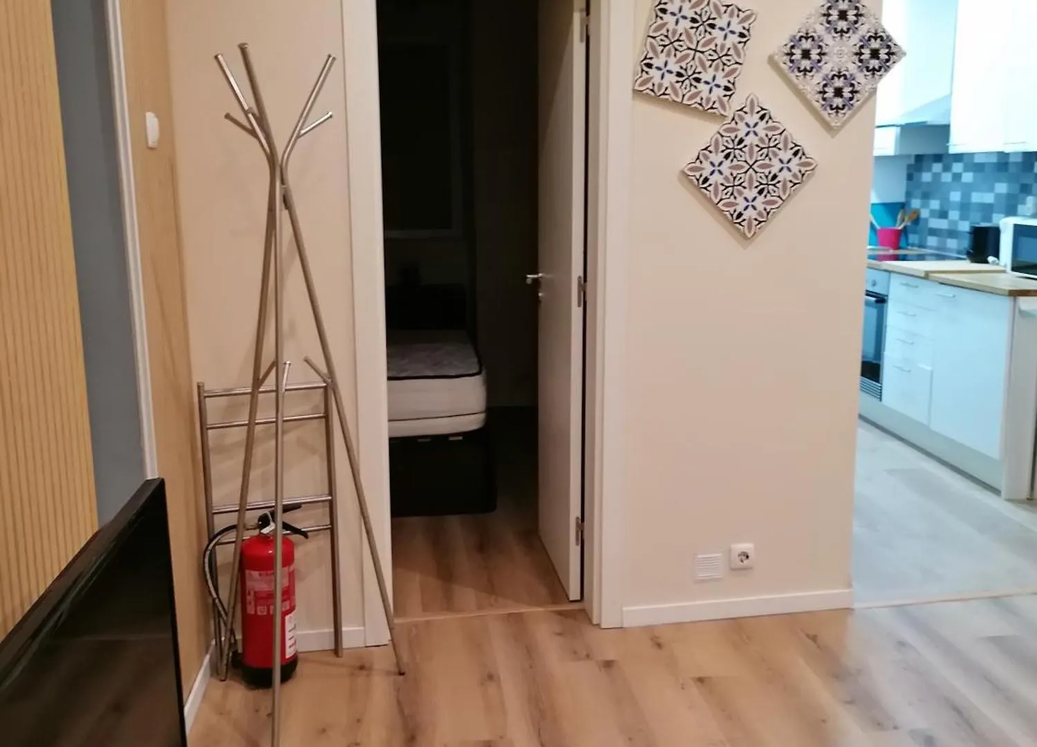 Lisbon Heart Santa Marta Apartment