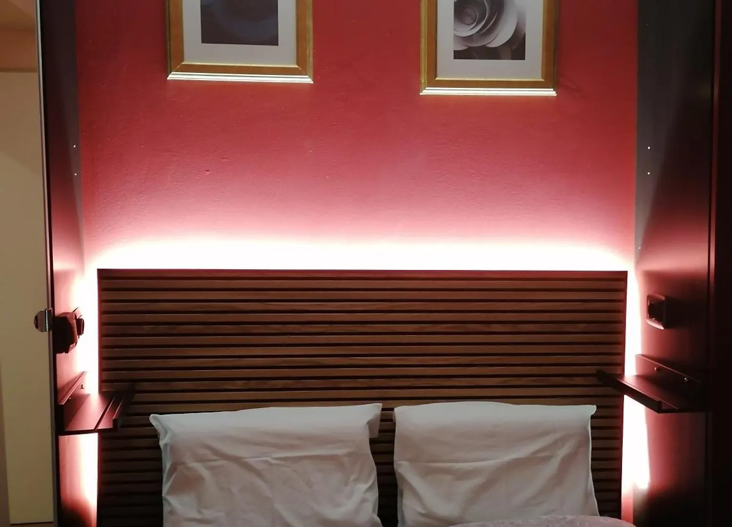 Lisbon Heart Santa Marta Apartment